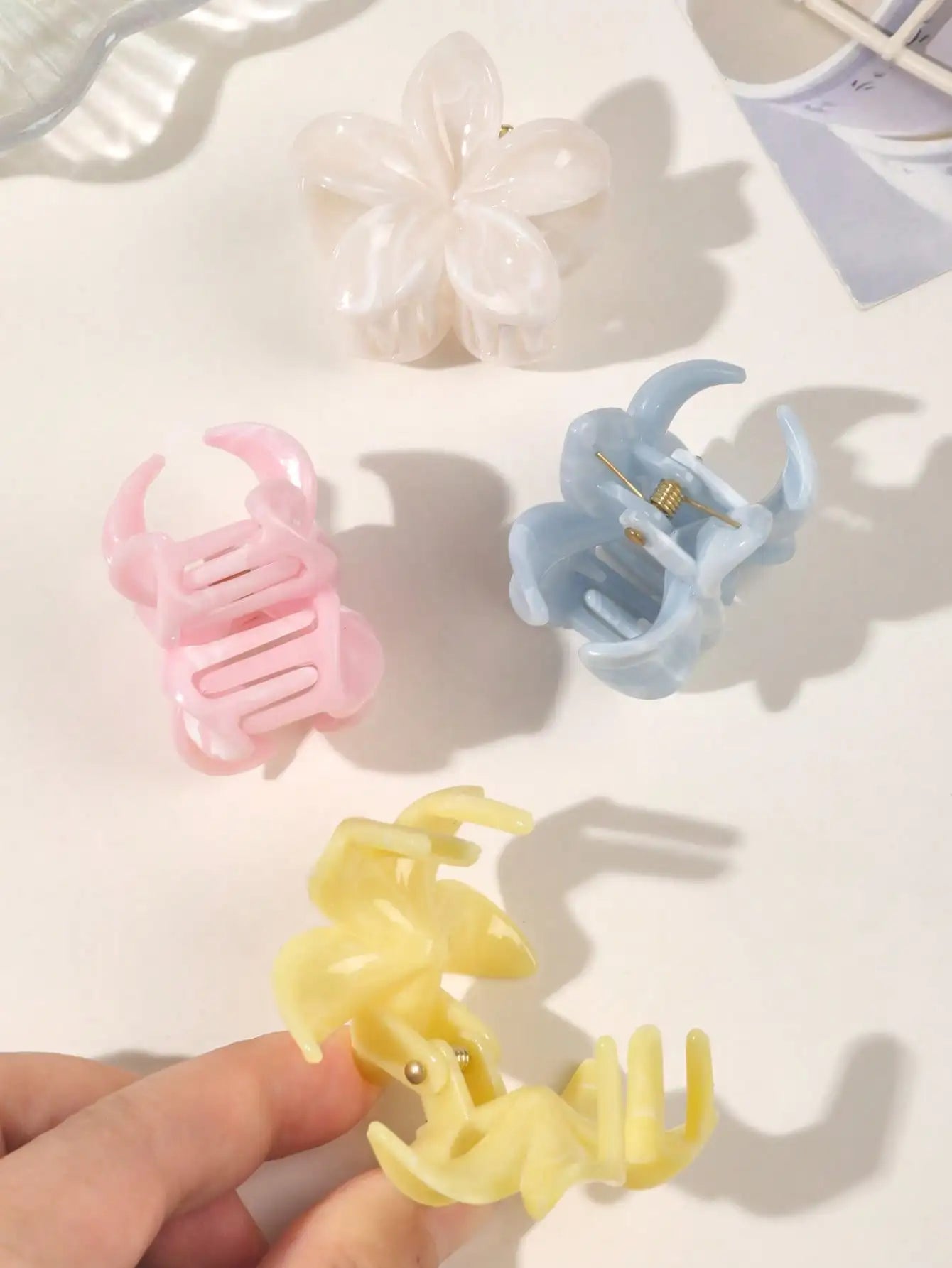Lot de 4 pinces crabes fleurs multicolores – Accessoires cheveux antidérapants femme & fille