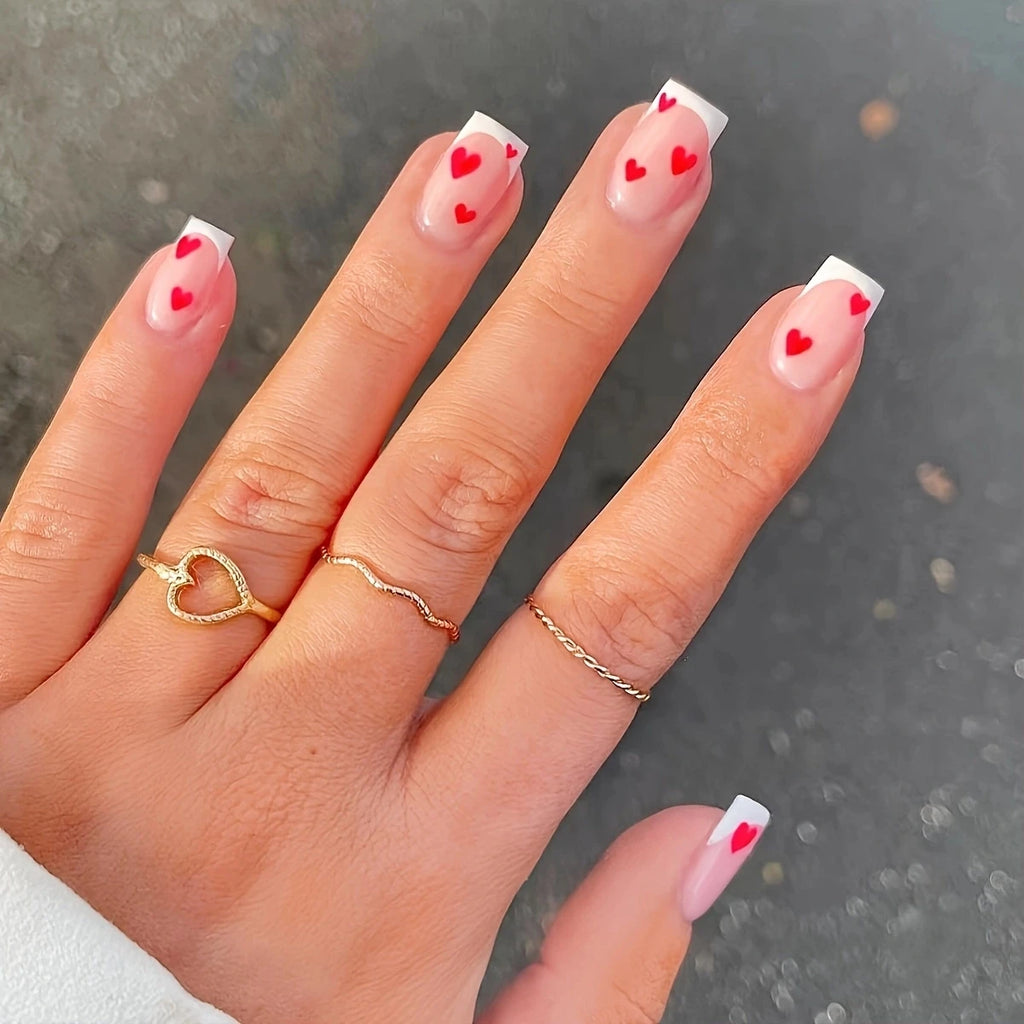 Faux ongles press-on amande décor cœur – Blanc & coloris variés – 24 pièces
