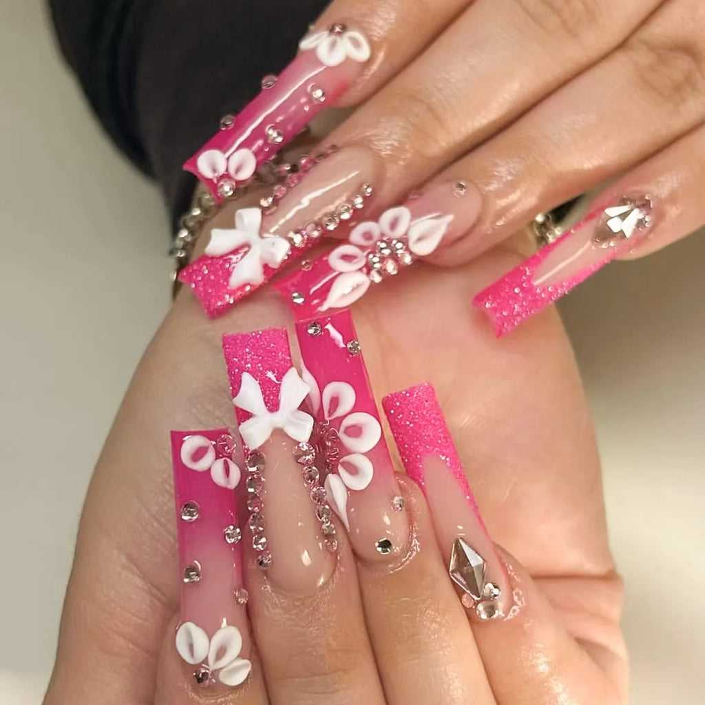 Faux ongles press-on design fantaisie – Effet French, motifs 3D, plusieurs styles