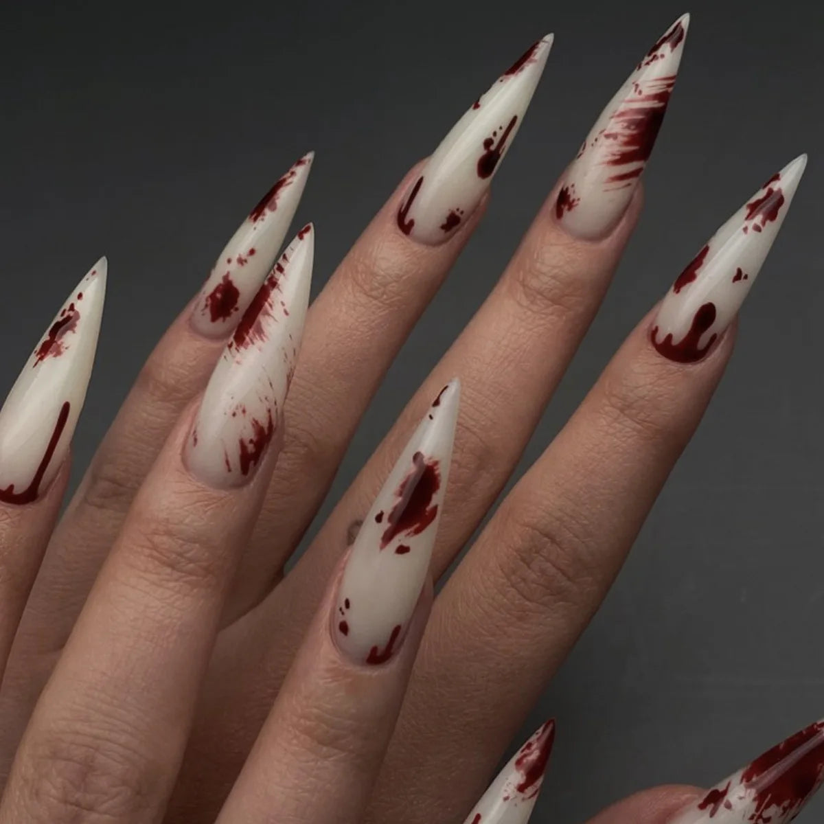 Faux ongles press-on noirs design artistique – Motifs graphiques, effet 3D, style audacieux