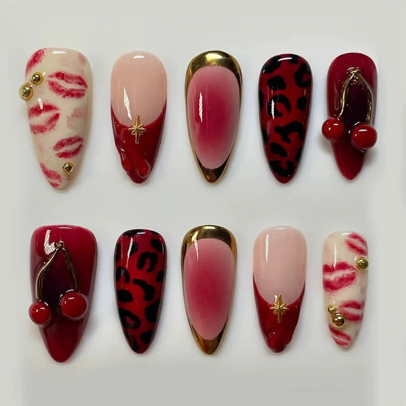 Faux ongles press-on décorés – Strass, nœuds & designs argentés – 24 pièces