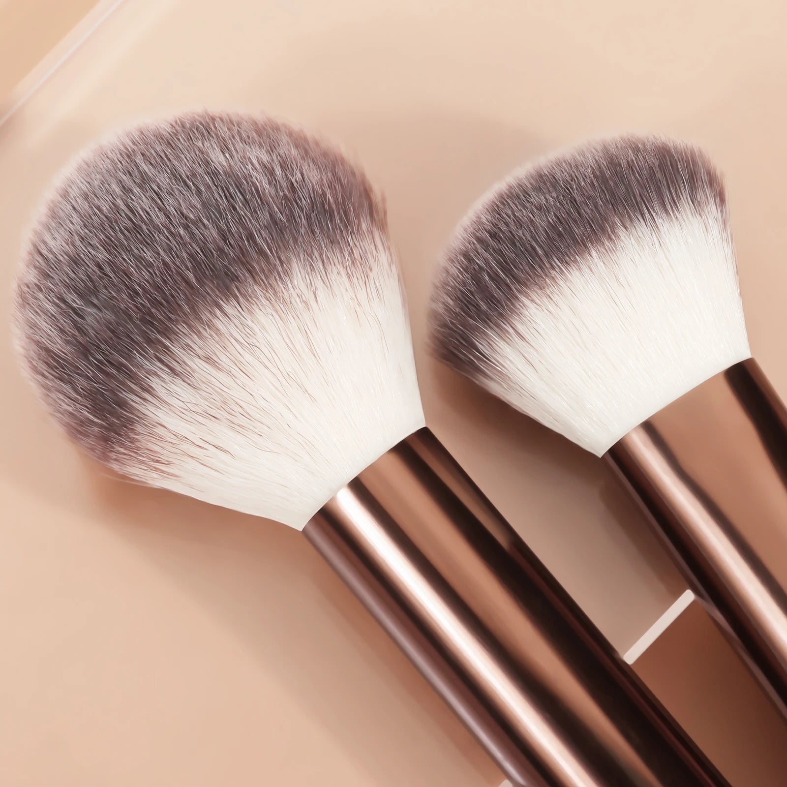 Set de 13 pinceaux maquillage professionnels – Visage & Yeux (Fond de teint, Poudre, Blush, Yeux)