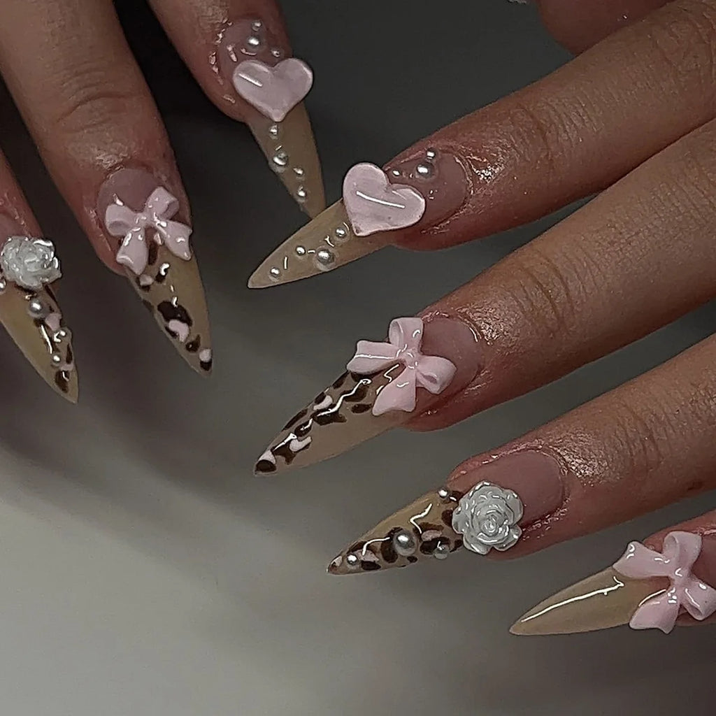 Faux ongles press-on noirs design artistique – Motifs graphiques, effet 3D, style audacieux