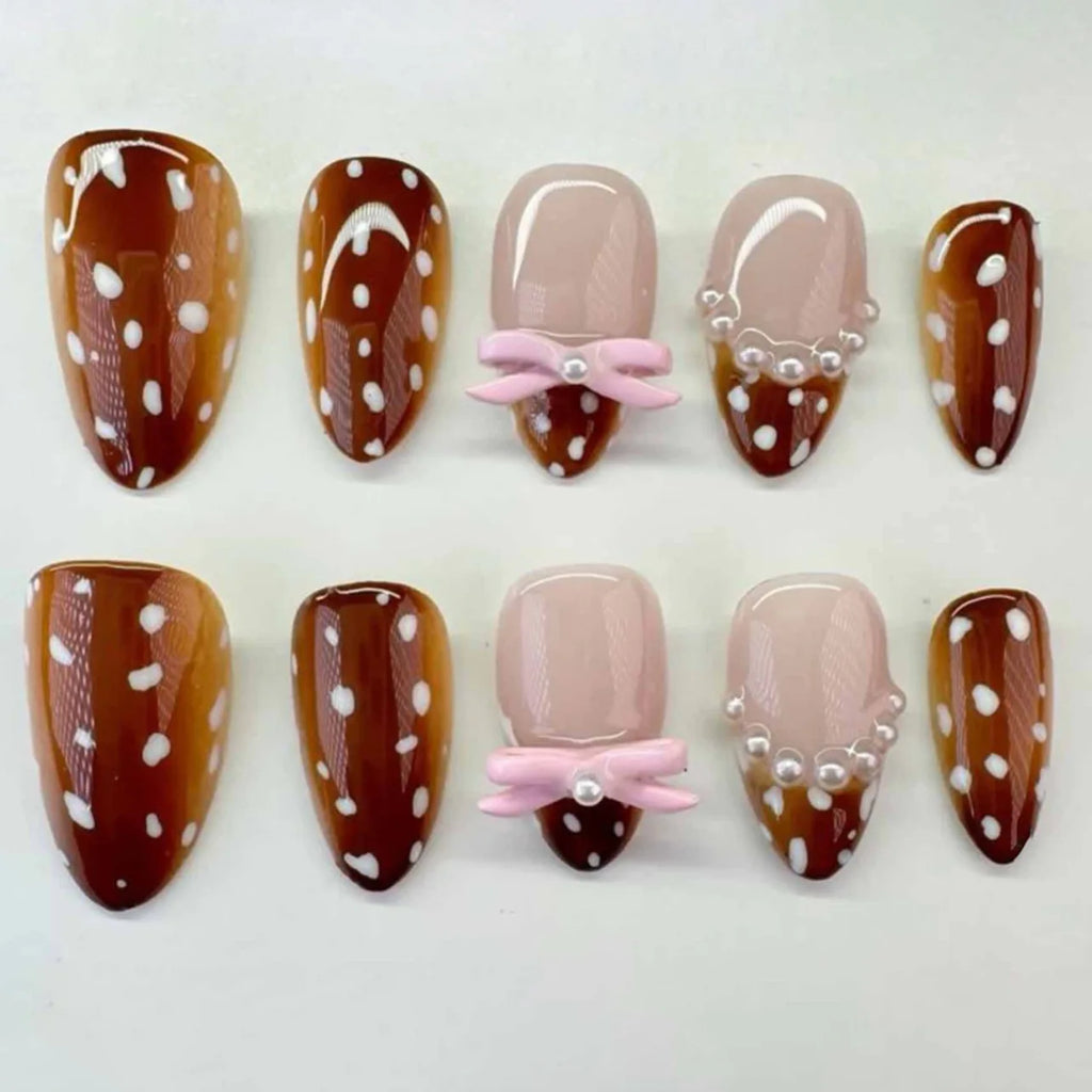 Faux ongles press-on décorés – Strass, nœuds & designs argentés – 24 pièces
