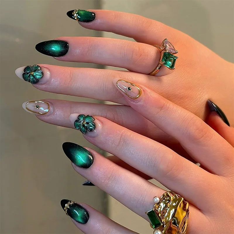 Faux ongles press-on décorés – Strass, nœuds & designs argentés – 24 pièces