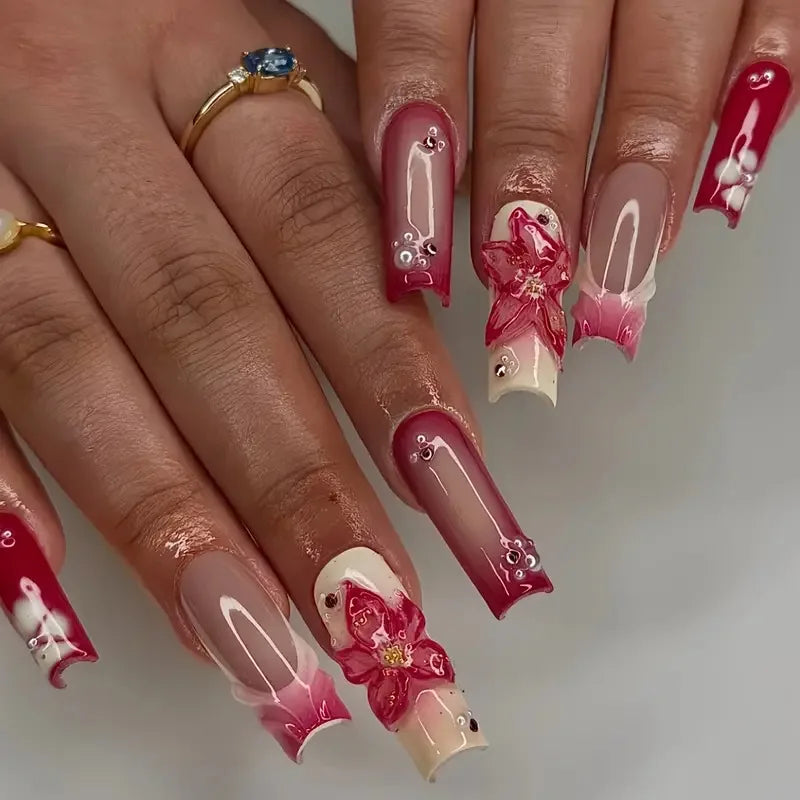 Faux ongles press-on rose effet French – Motif fleurs, plusieurs coloris