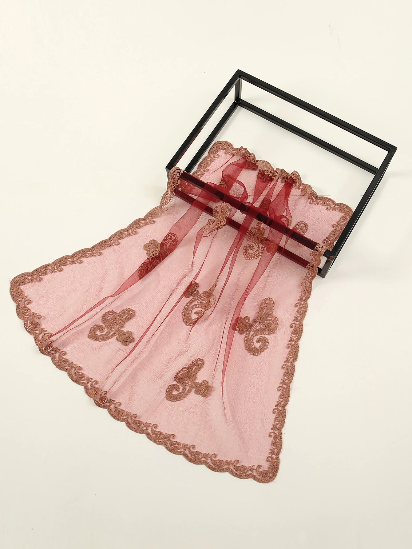 Foulard bandana carré en dentelle paisley – Écharpe légère et élégante femme