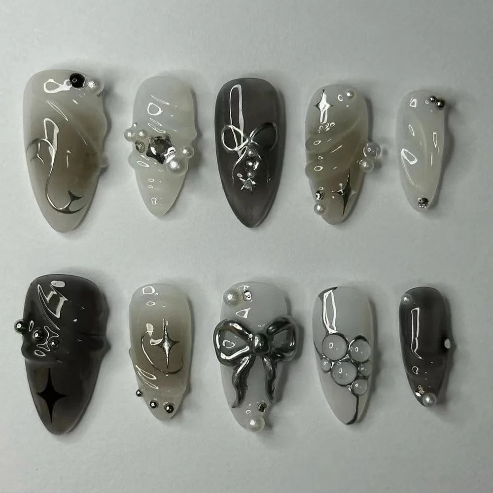 Faux ongles press-on décorés – Strass, nœuds & designs argentés – 24 pièces