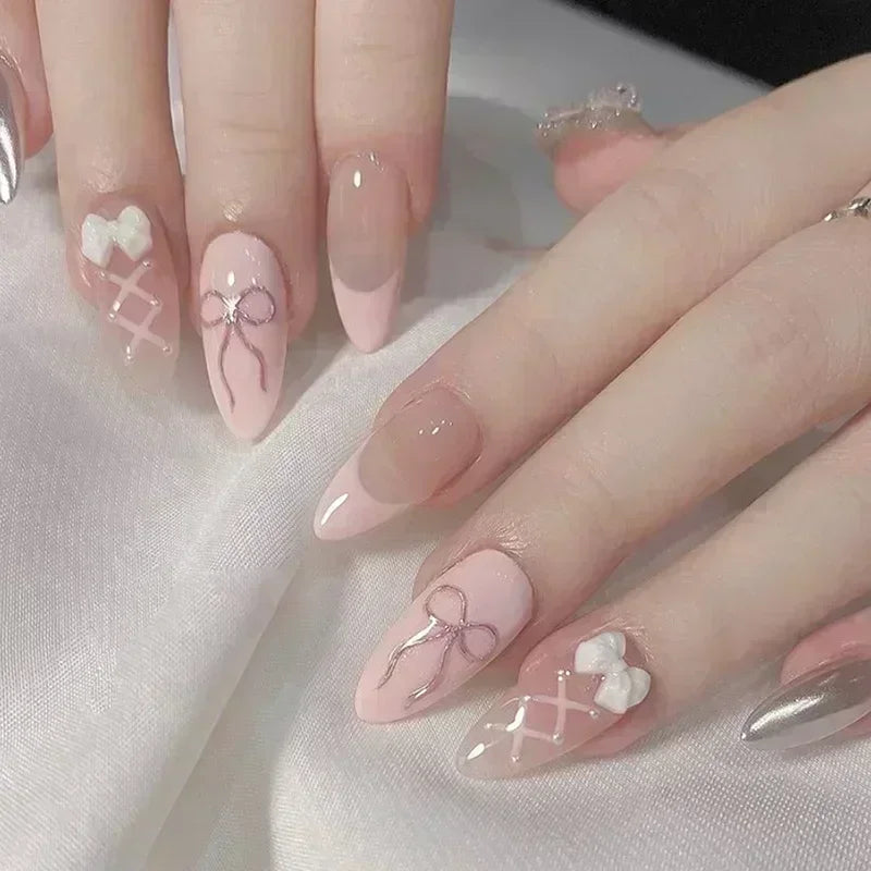 24 Faux ongles press-on design – Capsules ongulaires élégantes, plusieurs formes et styles