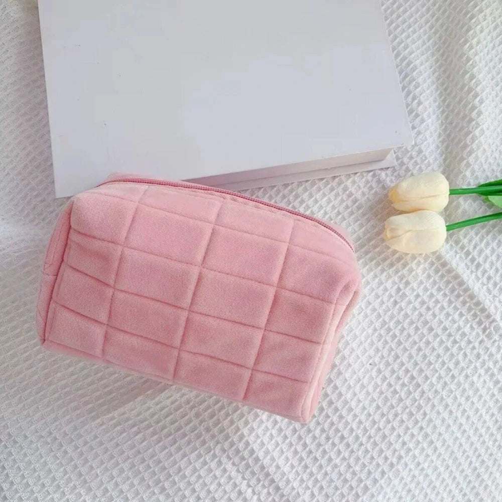 Trousse de maquillage douce et compacte – Pochette cosmétique en tissu peluche, idéale voyage