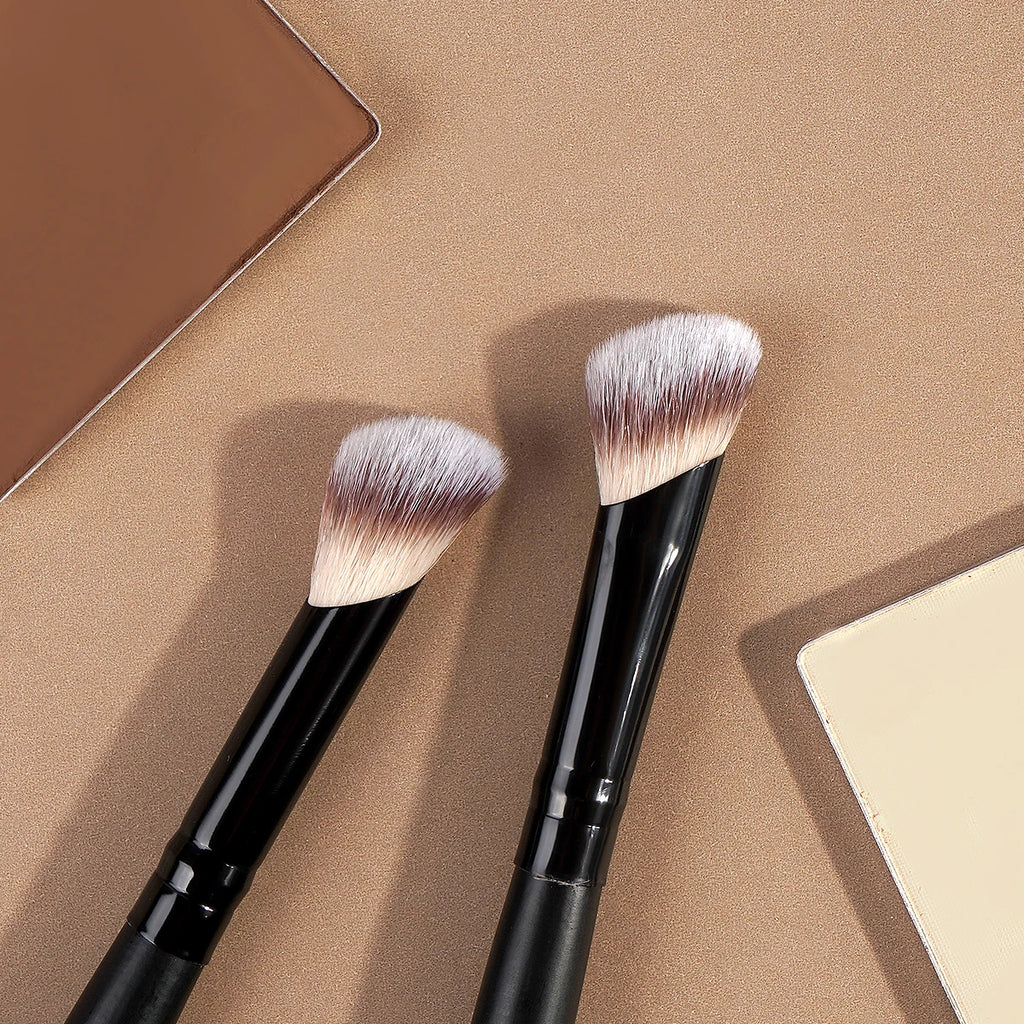 Set pinceaux maquillage MAANGE avec houppettes – Fond de teint, Contour & Poudre