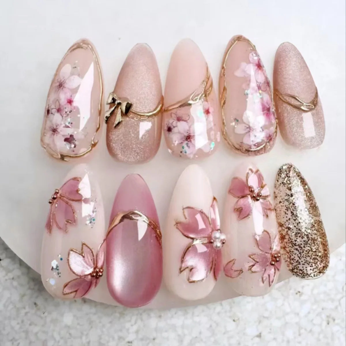 Faux ongles press-on 3D design – Capsules ongulaires effet relief, plusieurs styles