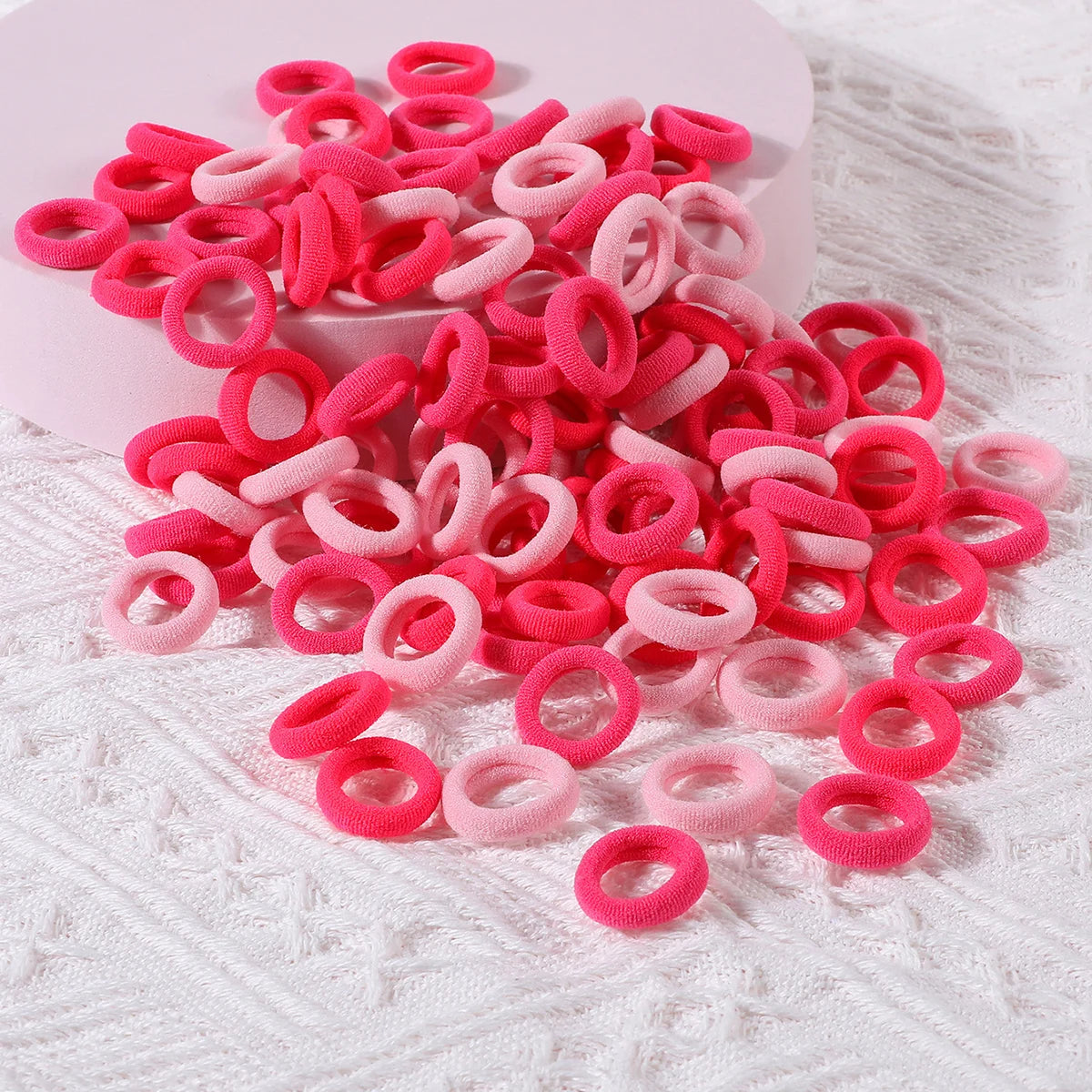 Élastiques cheveux colorés – Lot de 100 mini chouchous nylon – Attaches cheveux sans métal pour filles et enfants