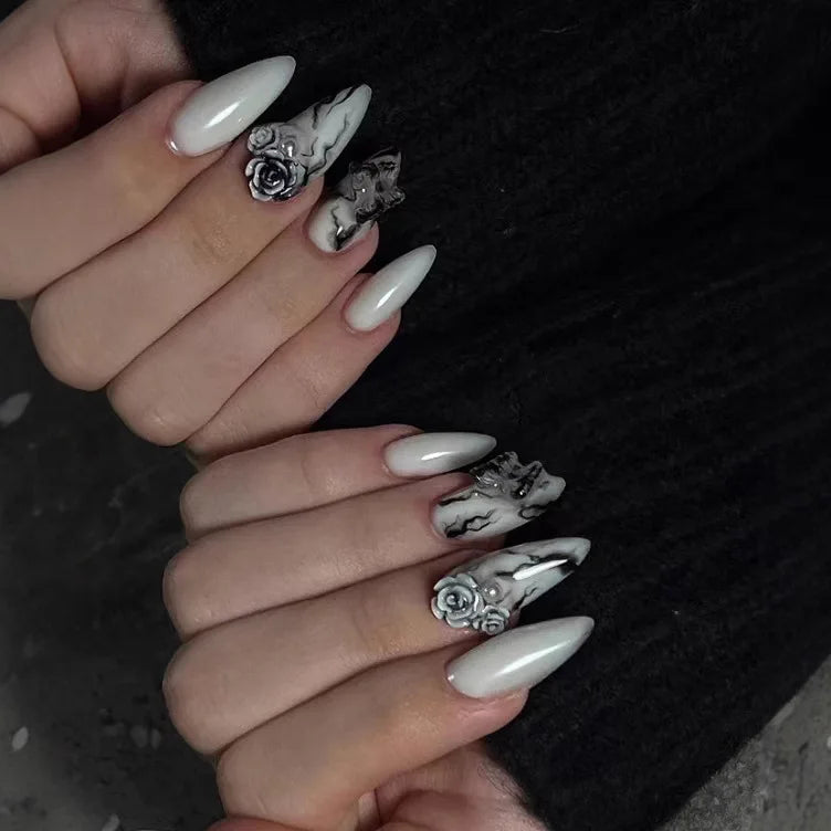 Faux ongles press-on noirs design artistique – Motifs graphiques, effet 3D, style audacieux