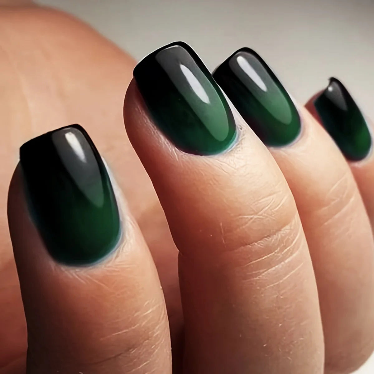 Faux ongles press-on courts carrés – Couleurs unies – 24 pièces