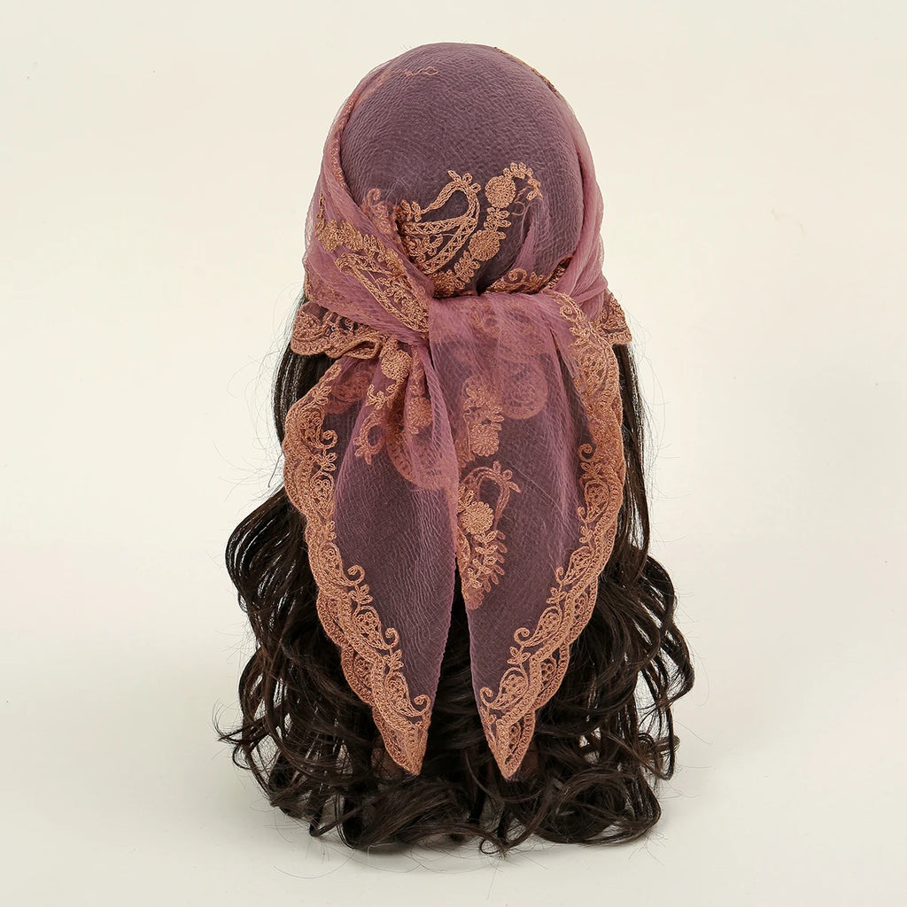 Foulard bandana carré en dentelle paisley – Écharpe légère et élégante femme