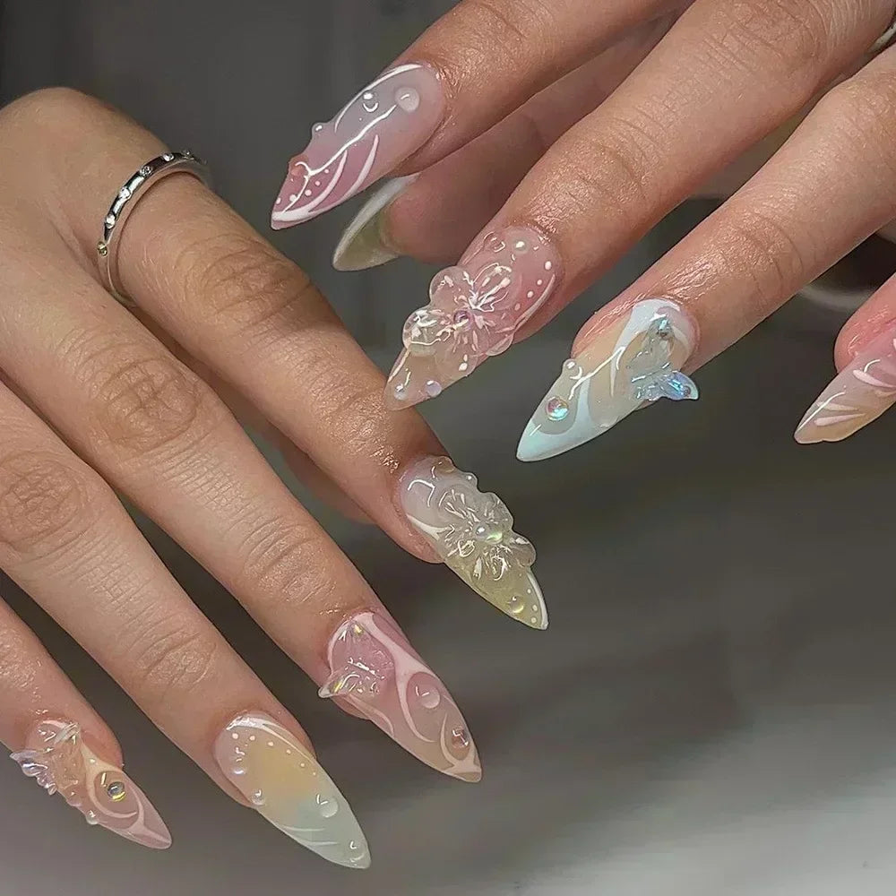 24 Faux ongles press-on design – Capsules ongulaires élégantes, plusieurs formes et styles