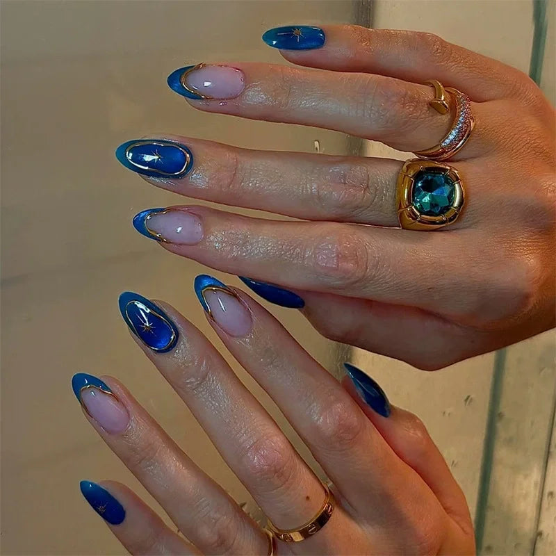 Faux ongles press-on décorés – Strass, nœuds & designs argentés – 24 pièces