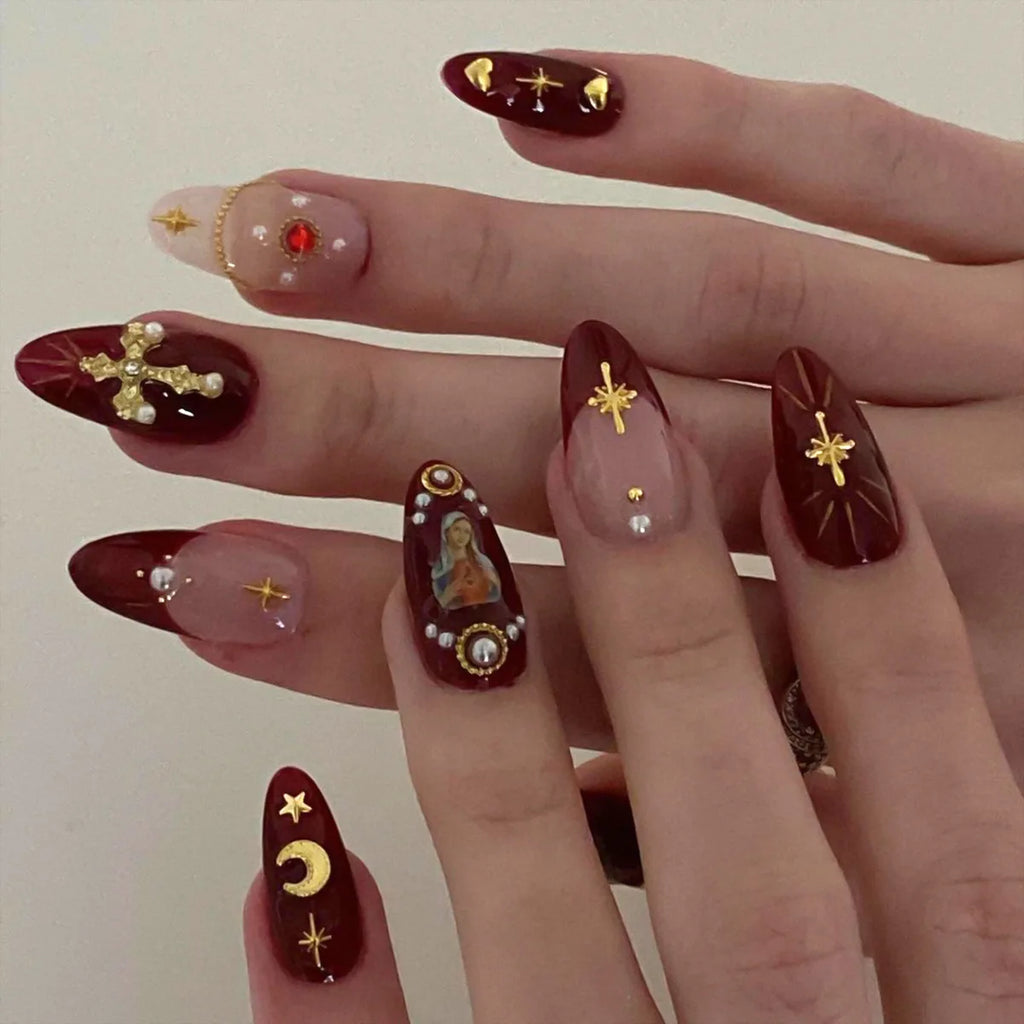 Faux ongles press-on décorés – Strass, nœuds & designs argentés – 24 pièces