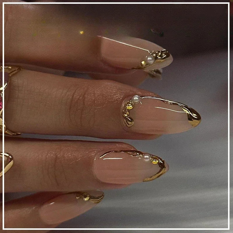 24 Faux ongles press-on design – Capsules ongulaires élégantes, plusieurs formes et styles