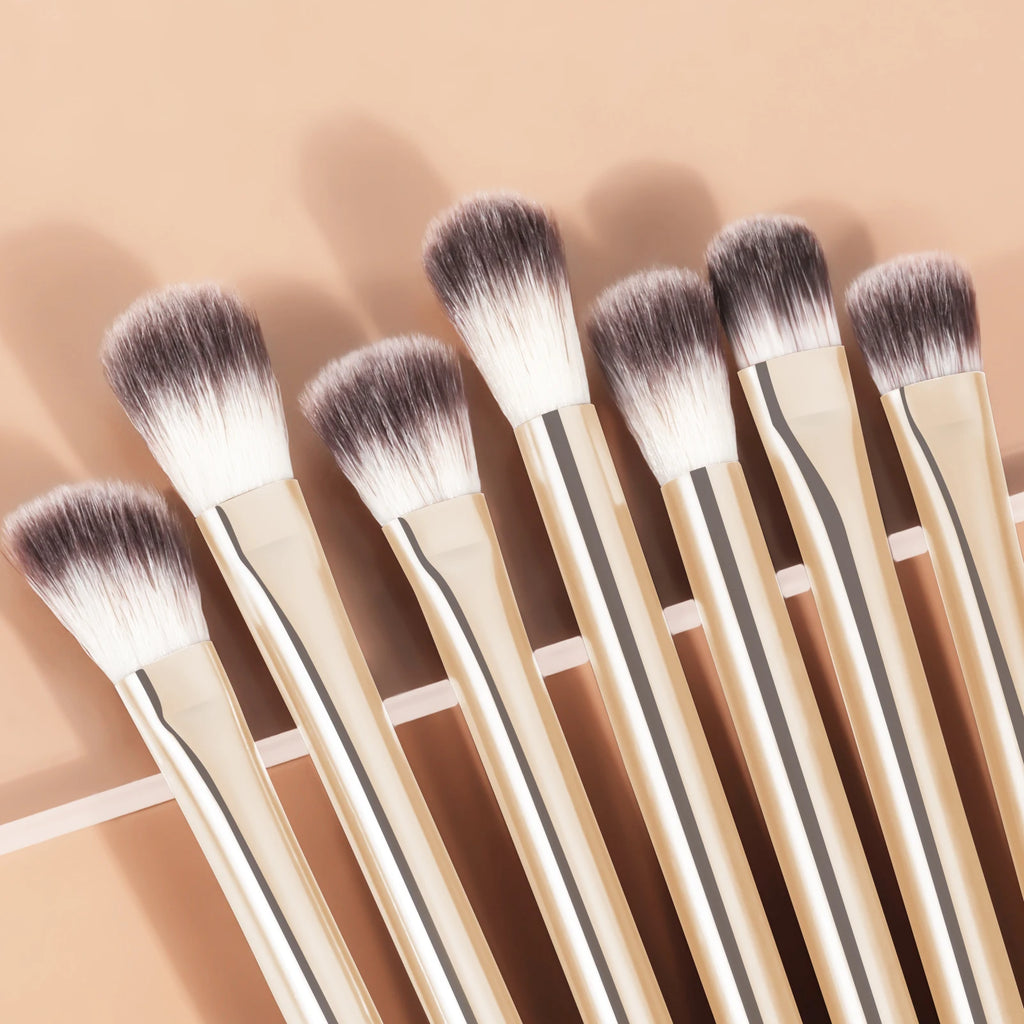 Set de 13 pinceaux maquillage professionnels – Visage & Yeux (Fond de teint, Poudre, Blush, Yeux)
