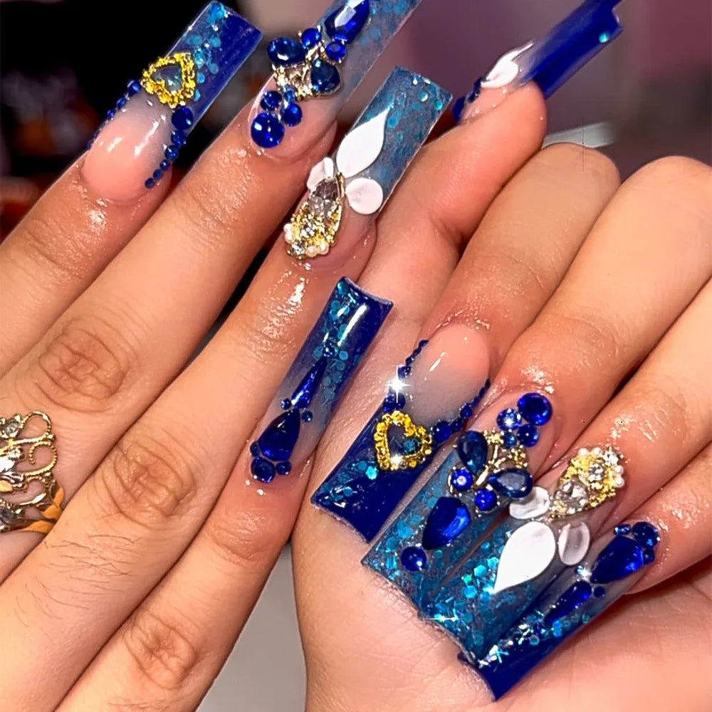 Faux ongles press-on design fantaisie – Effet French, motifs 3D, plusieurs styles